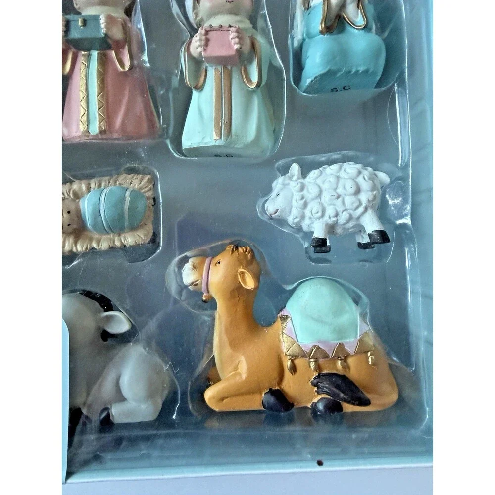 Love And Light Christmas Nativity 9 Piece Set Resin Baby Jesus Camel New in Box